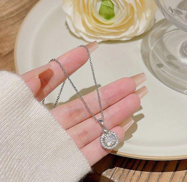 Silver necklace with pendant